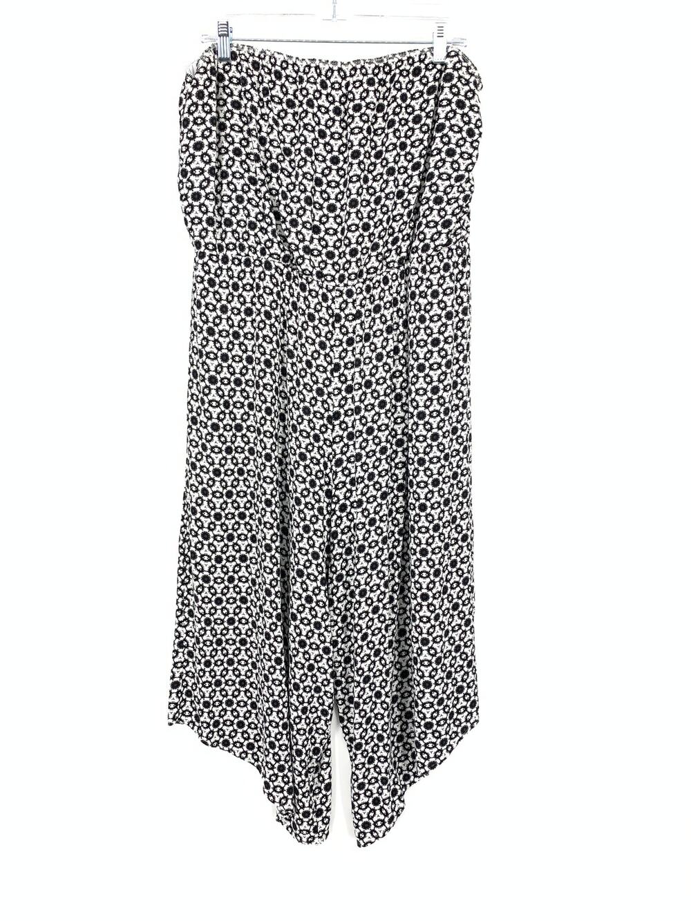 Xhilaration Strapless Jumpsuit Womens Size XL Black White Geometric Print